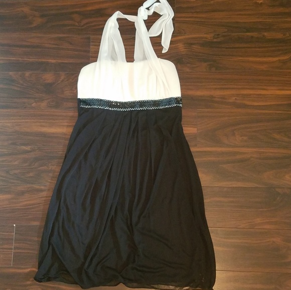 đź’–DRESSđź’– - Picture 1 of 8